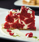 PORTION de GÂTEAU | CHEESECAKE AUX FRAMBOISES +CHOCOLAT BLANC